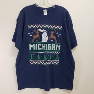 Gildan Michigan Christmas / winter "needle point look" graphic t-shirt men's XL